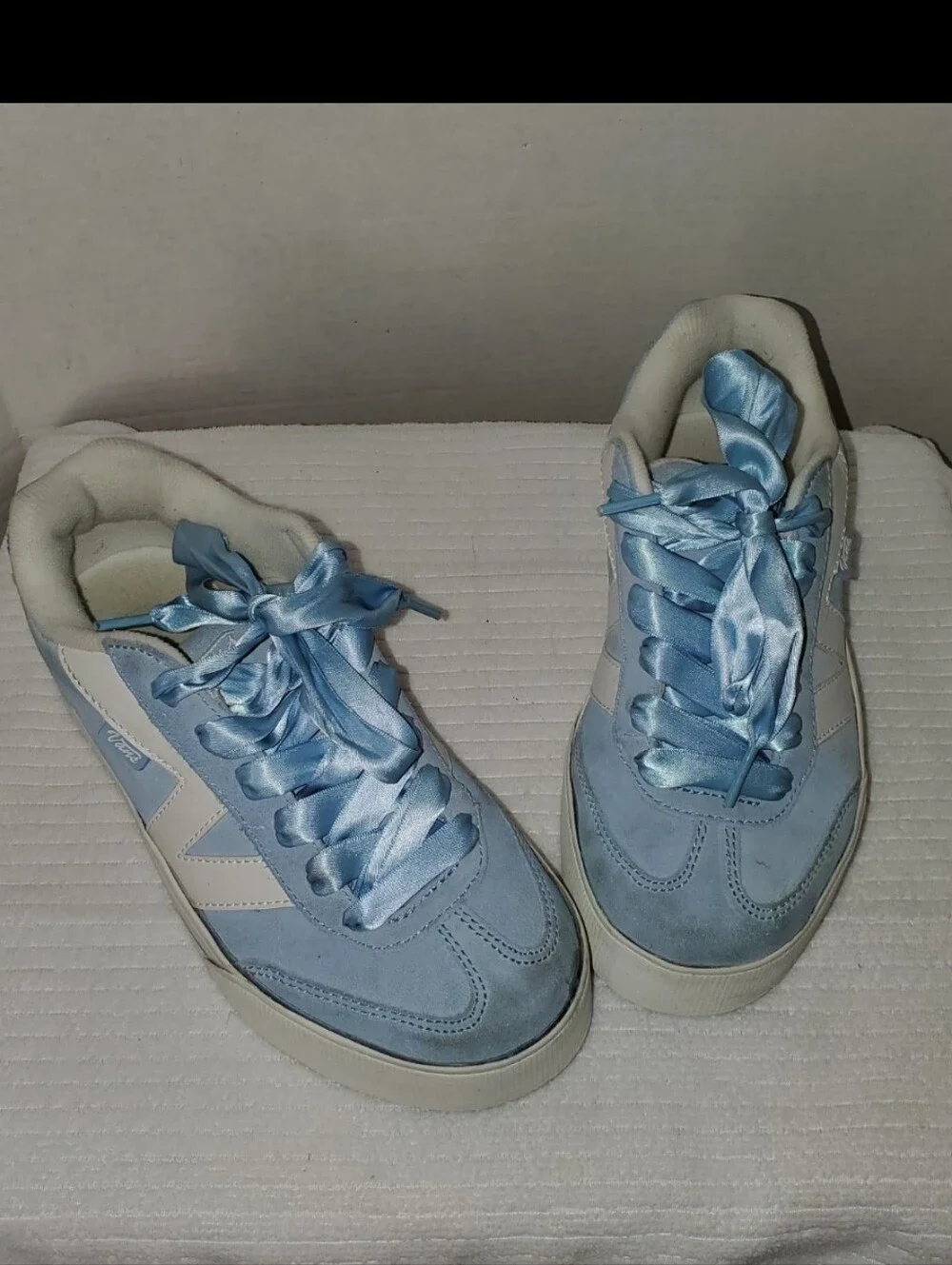 VINTAGE Vans Dream Blue/White Platform Fashion Sneakers with Ribbon Laces Size 7